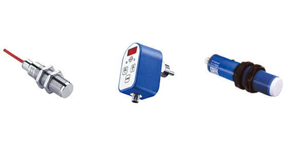 最佳檢測由垂直于換能器軸的物體給出。要進行保存檢測，對象的角度不應大于光束角度的一半(alpha / 2)。