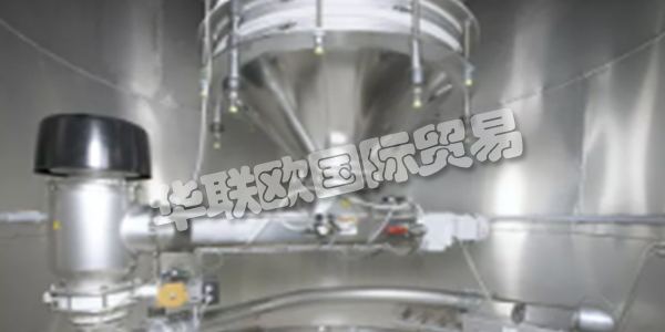 AZO集團(tuán)在自動(dòng)化原材料處理方面，是世界上經(jīng)驗(yàn)最豐富的公司之一。他們擁有1000多名員工，他們對(duì)自己的工作充滿熱情，并利用他們豐富的知識(shí)和豐富的工廠工程和建筑經(jīng)驗(yàn)積累了70多年的經(jīng)驗(yàn)，為您開發(fā)高效，可持續(xù)的解決方案。創(chuàng)造性和修補(bǔ)欲望是他們DNA的一部分。從旋風(fēng)篩分機(jī)的開發(fā)開始，散裝物料處理的眾多創(chuàng)新可歸功于他們。對(duì)有遠(yuǎn)見的技術(shù)的好奇心和開放性帶來(lái)了具有長(zhǎng)期前景的解決方案。