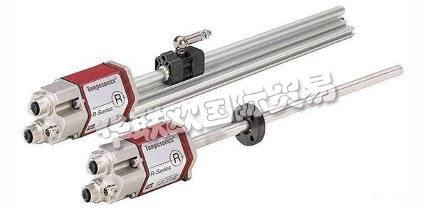 位移傳感器又稱為線性傳感器，是一種屬于金屬感應(yīng)的線性?器件，傳感器的作用是把各種被測物理量轉(zhuǎn)換為電量。位移是和物體的位置在運(yùn)動(dòng)過程中移動(dòng)有關(guān)的量，位移的測量方式所涉及的范圍是相當(dāng)廣泛的。小位移通常用應(yīng)變式、電感式、差動(dòng)變壓器式、渦流式、霍爾傳感器來檢測，大的位移常用感應(yīng)同步器、光柵、容柵、磁柵等傳感技術(shù)來測量。下文為您介紹MTS位移傳感器。